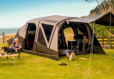 opblaas-tent-913vzj-1.jpg De opblaasbare tent: wat zijn de voor en nadelen? Tips & Adviezen Toppy - Afbeelding 1