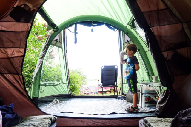 opblaas-tent-941cvx-1.jpg Beste opblaasbare tenten – snel opgezet & stevig - Afbeelding 1