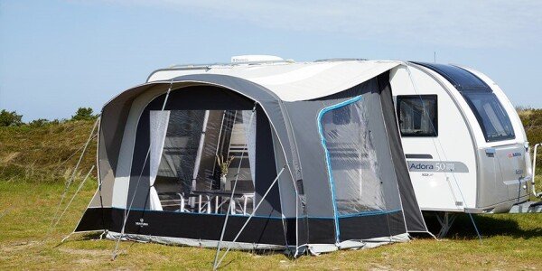 opblaasbare-voortent-caravan-326zdd-1.jpg Ventura Air Vivo W300 opblaasbare voortent | Linberg - Afbeelding 1
