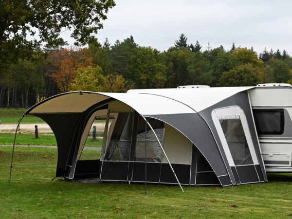 voortenten-caravan-422flm-1.jpg Unico voortenten en luifels voor uw caravan | Unicovoortenten.nl - Afbeelding 1